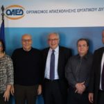 Μνημόνιο συνεργασίας υπέγραψαν ο Δήμαρχος Αμαρουσίου Θ. Αμπατζόγλου και ο Διοικητής του ΟΑΕΔ