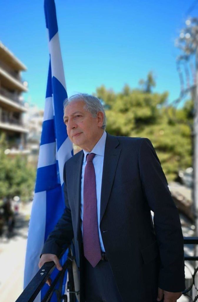 Ο Δήμαρχος Αμαρουσίου καλεί τους δημότες σε έπαρση σημαίας και ανύψωση ηθικού