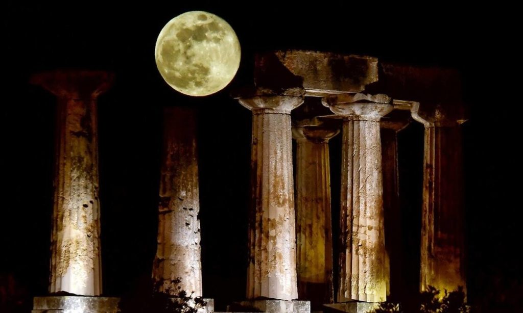 Φωτίστηκε ο Ελληνικός ουρανός από τη χθεσινή υπερ - πανσέληνο !
