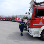 ΠΕΡΙΦΕΡΕΙΑ ΑΤΤΙΚΗΣ: Τελετή παράδοσης στόλου 35 πυροσβεστικών οχημάτων στο Αρχηγείο Πυροσβεστικής