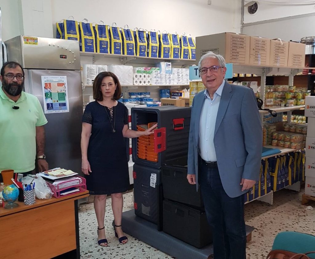Συνεχίζεται η στήριξη διανομής γευμάτων στο Δήμο Αμαρουσίου από το Υπουργείο Εσωτερικών και την Περιφέρεια Αττικής