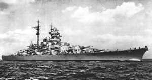 1941: Το βρετανικό Ναυτικό ανακοινώνει ότι έπληξε σε αντίποινα το γερμανικό πολεμικό «Βίσμαρκ», και το βύθισε αύτανδρο, όπως είχαν κάνει  και οι Γερμανοί με το καμάρι του αγγλικού στόλου, το πλοίο «Χούντ»