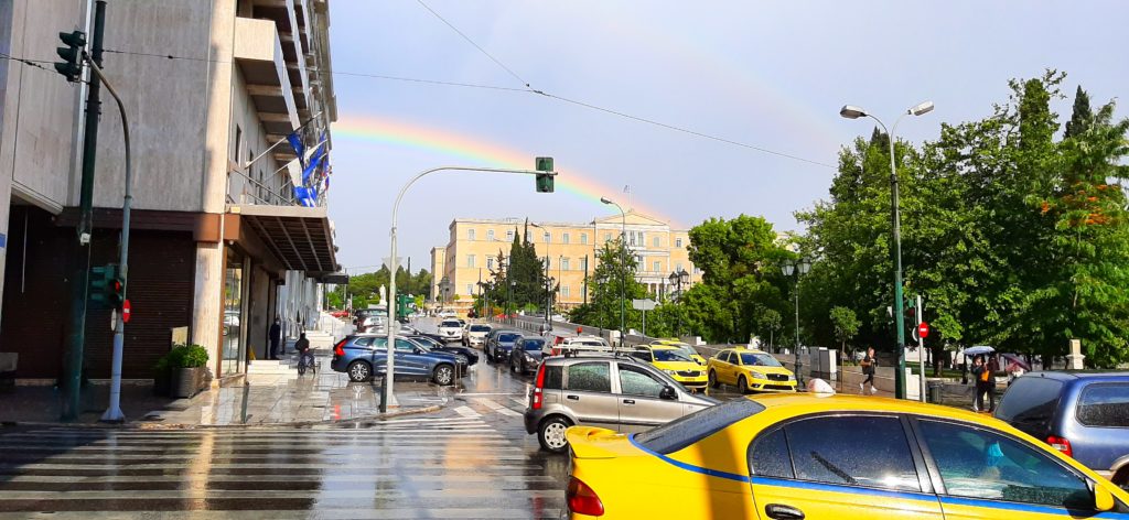 Νέα μέτρα στην Αττική: Τι αλλάζει πάλι στη ζωή μας – Που είναι υποχρεωτική η μάσκα