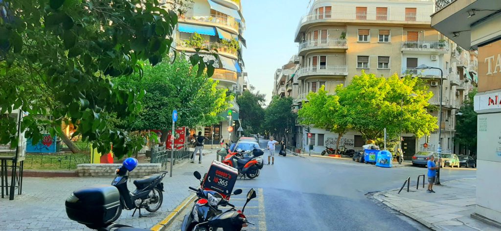Κορονοϊός: Λουκέτο τα μεσάνυχτα σε περίπτερα και καταστήματα ψιλικών στην Αττική