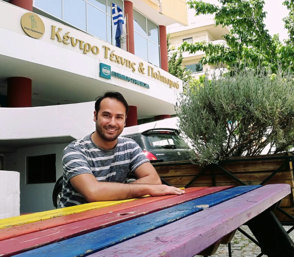 Ο Βαγγέλης Δουκουτσέλης, το ΚΑΦΕ ΤΗΣ ΧΑΡΑΣ, η διδασκαλία στο Μαρούσι, τα σχέδιά του και το μήνυμα στους αναγνώστες του maroussi.city!!(video)