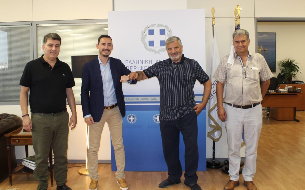 Ο Περιφερειάρχης Αττικής Γ. Πατούλης υπέγραψε την απόφαση για τα έργα βελτίωσης της ενεργειακής αποδοτικότητας σχολικών κτιρίων στον Δήμο Δάφνης Υμηττού, παρουσία του Δημάρχου Α. Μπινίσκου 5 Ο Περιφερειάρχης Αττικής Γ. Πατούλης υπέγραψε την απόφαση για τα έργα βελτίωσης της ενεργειακής αποδοτικότητας σχολικών κτιρίων στον Δήμο Δάφνης Υμηττού, παρουσία του Δημάρχου Α. Μπινίσκου