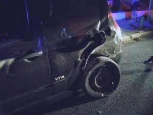 Μεταμόρφωση:Τρελή πορεία οχήματος, χτύπησε αυτοκίνητα και ντελαπάρισε