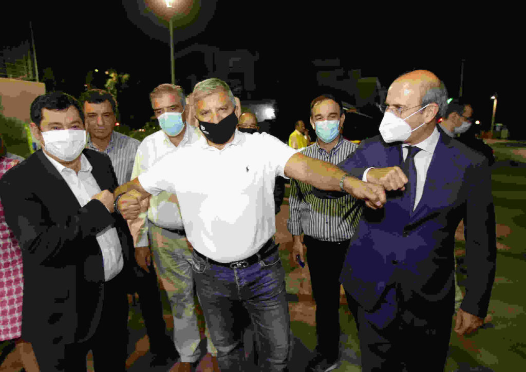 Παράδοση απορριμματοφόρου και καφέ κάδων ανακύκλωσης στο Δήμο Πεύκης 3 Παράδοση απορριμματοφόρου και καφέ κάδων ανακύκλωσης στο Δήμο Πεύκης