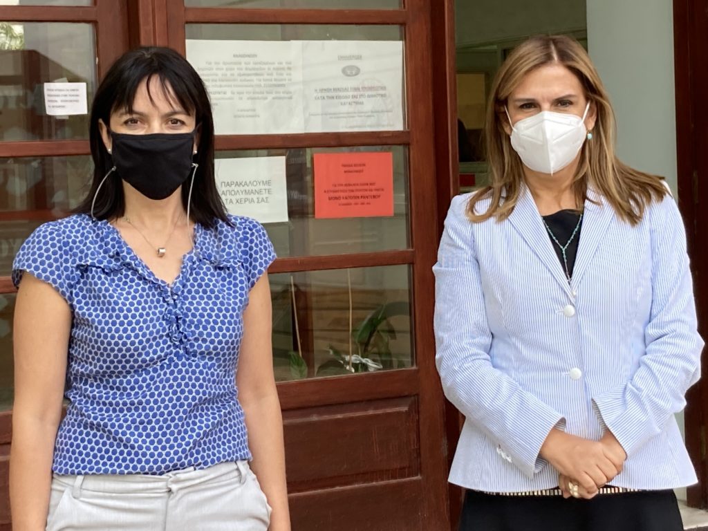 Συνεργασία στον τομέα της ψυχικής υγείας γονέων και μαθητών συμφώνησαν η Δήμαρχος Δήμητρα Κεχαγιά και η Υφυπουργός Υγείας Ζωής Ράπτη 3 Συνεργασία στον τομέα της ψυχικής υγείας γονέων και μαθητών συμφώνησαν η Δήμαρχος Δήμητρα Κεχαγιά και η Υφυπουργός Υγείας Ζωής Ράπτη