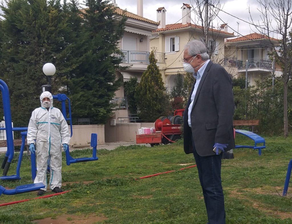 Θ. Αμπατζόγλου: «Οι Μαρουσιώτες πρέπει να αισθάνονται ασφαλείς, αλλά πρέπει να είναι και σύμμαχοί μας στο έργο καθαριότητας» 5 Θ. Αμπατζόγλου: «Οι Μαρουσιώτες πρέπει να αισθάνονται ασφαλείς, αλλά πρέπει να είναι και σύμμαχοί μας στο έργο καθαριότητας»