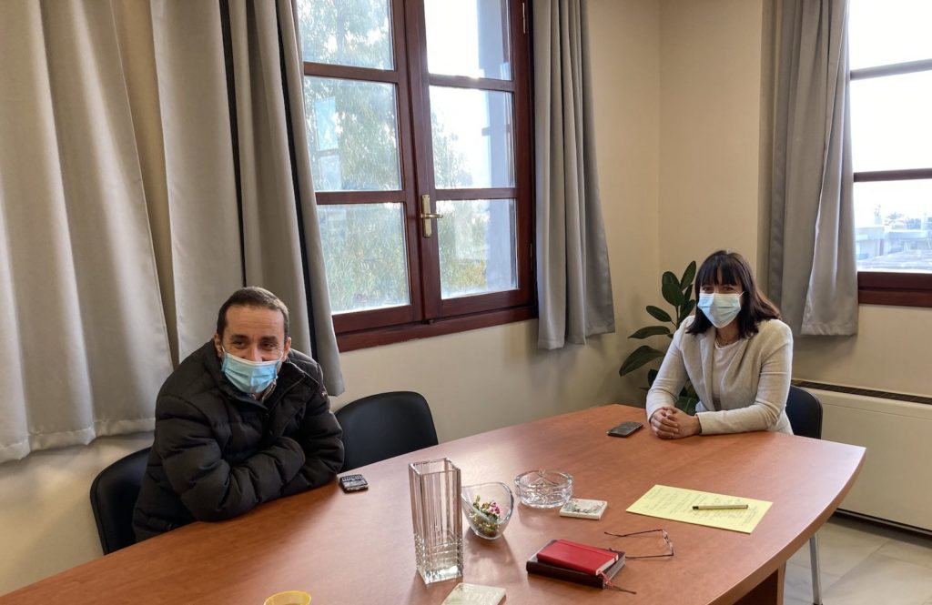 Συνάντηση της Δημάρχου Πεντέλης Δήμητρας Κεχαγιά με τον Πρόεδρο της ΠΕΔΑ και Δήμαρχο Γαλατσίου Γιώργο Μαρκόπουλο 3 Συνάντηση της Δημάρχου Πεντέλης Δήμητρας Κεχαγιά με τον Πρόεδρο της ΠΕΔΑ και Δήμαρχο Γαλατσίου Γιώργο Μαρκόπουλο