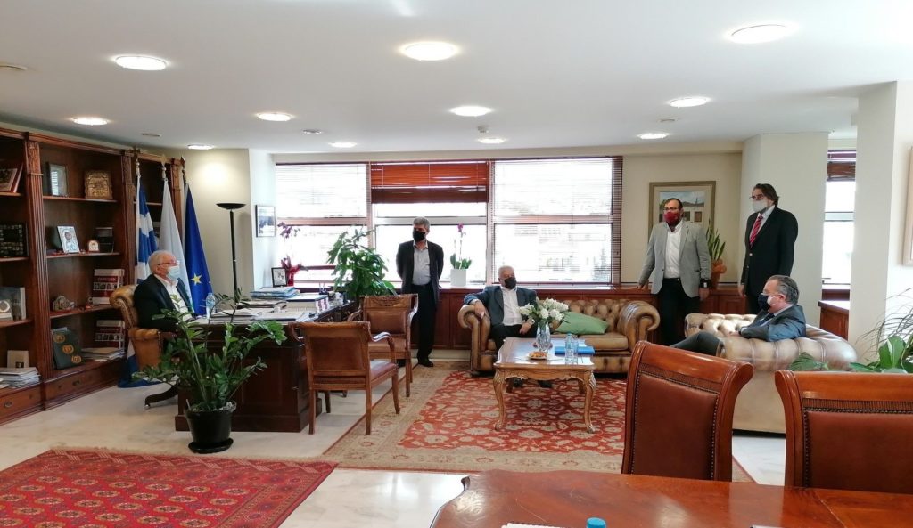 Συνάντηση του Δημάρχου Αμαρουσίου Θ. Αμπατζόγλου με τον Βουλευτή Β1 Βορείου Τομέα Αθηνών – ΝΔ Γ. Κουμουτσάκο