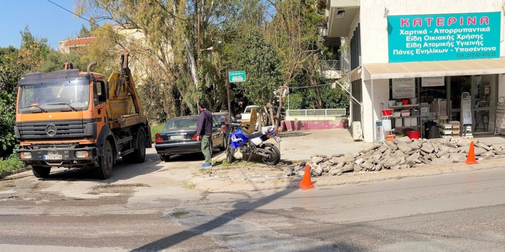 Ανακατασκευή και συντήρηση πεζοδρομίων σε κεντρικά σημεία του Δήμου Πεντέλης 4 Ανακατασκευή και συντήρηση πεζοδρομίων σε κεντρικά σημεία του Δήμου Πεντέλης