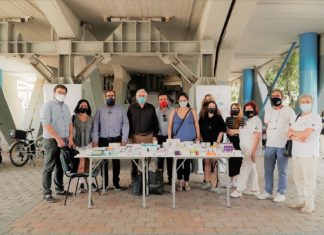 Μεγάλη η συμμετοχή των πολιτών στο κάλεσμα του Δήμου Αμαρουσίου σε συνεργασία με την πρωτοβουλία «ΟΛΟΙ ΜΑΖΙ ΜΠΟΡΟΥΜΕ και στην ΥΓΕΙΑ» του ΣΚΑΪ, για τη συγκέντρωση φαρμάκων και υγειονομικού υλικού