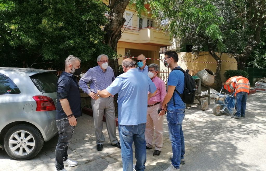 Αυτοψίες του Δημάρχου Αμαρουσίου Θ. Αμπατζόγλου σε έργα στις οδούς Μιλτιάδου, Ι. Δούση και στη Βορέειο Βιβλιοθήκη