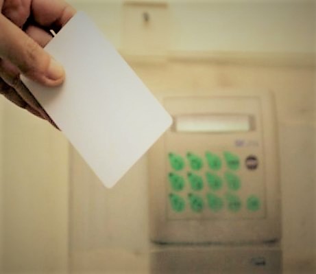 Έρχεται η ψηφιακή κάρτα εργασίας: Τι είναι και πώς θα λειτουργεί - Θα δείχνει το μισθό ανά ώρα