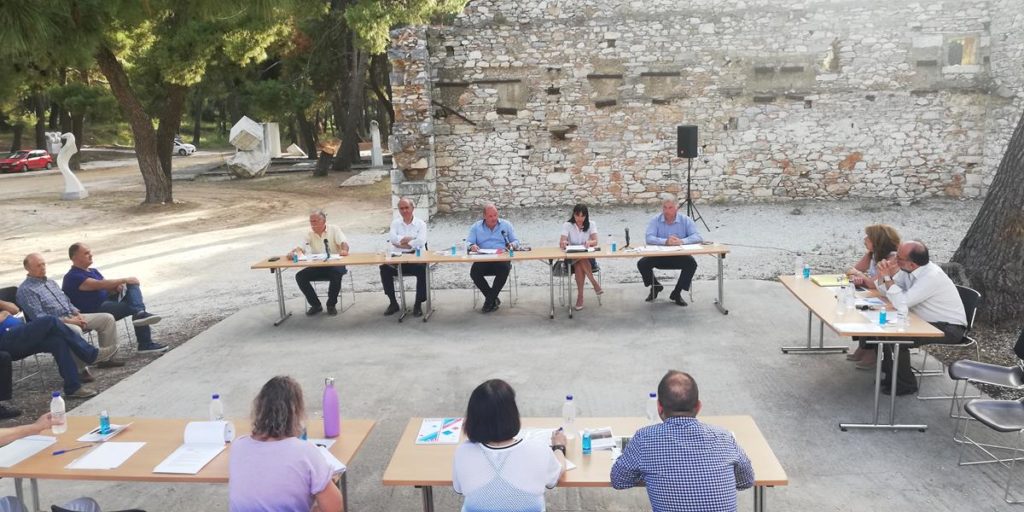 Να καταργηθούν οι Λατομικές Ζώνες και να μετατραπεί το Πεντελικό Όρος σε Χώρο αθλητισμού & Πολιτισμού πρότειναν οι Δήμαρχοι Διονύσου, Πεντέλης, Κηφισιάς και ο Πρόεδρος του ΣΠΑΠ 3 Να καταργηθούν οι Λατομικές Ζώνες και να μετατραπεί το Πεντελικό Όρος σε Χώρο αθλητισμού & Πολιτισμού πρότειναν οι Δήμαρχοι Διονύσου, Πεντέλης, Κηφισιάς και ο Πρόεδρος του ΣΠΑΠ