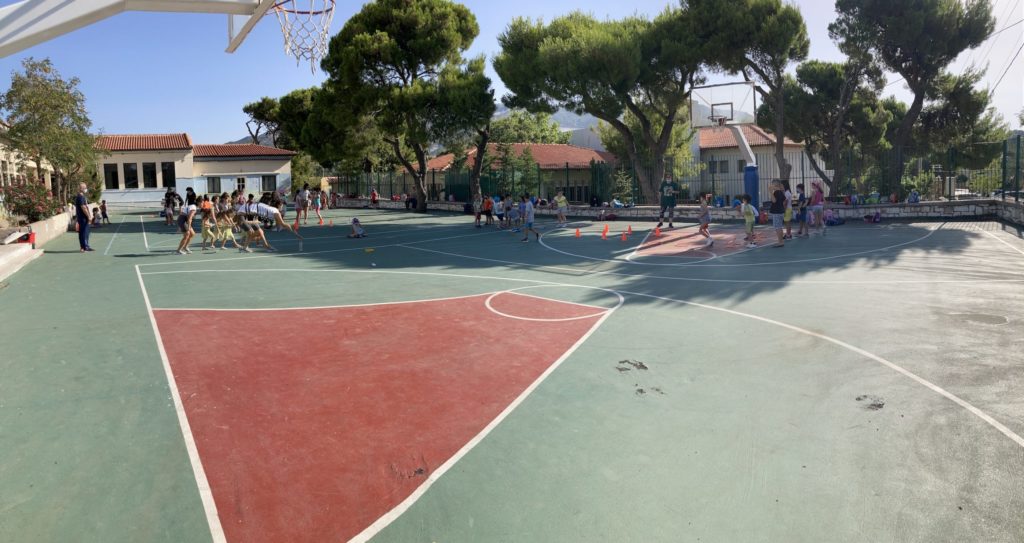 Με μεγάλη επιτυχία και συμμετοχή παιδιών συνεχίζεται το Πρόγραμμα Καλοκαιρινής Δημιουργικής Απασχόλησης του Δήμου Πεντέλης για παιδιά 5-12 ετών. Δήμητρα Κεχαγιά: Στεκόμαστε δίπλα στις οικογένειες παρά τις δυσκολίες που συνεχίζει να προκαλεί η πανδημία 5 Με μεγάλη επιτυχία και συμμετοχή παιδιών συνεχίζεται το Πρόγραμμα Καλοκαιρινής Δημιουργικής Απασχόλησης του Δήμου Πεντέλης για παιδιά 5-12 ετών. Δήμητρα Κεχαγιά: Στεκόμαστε δίπλα στις οικογένειες παρά τις δυσκολίες που συνεχίζει να προκαλεί η πανδημία