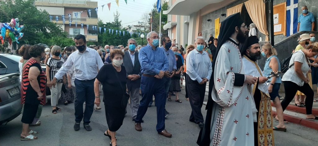 Παρουσία του Δημάρχου Αμαρουσίου Θ. Αμπατζόγλου ο εορτασμός του Ιερού Ναού Αγίων Αναργύρων Κοσμά και Δαμιανού Αμαρουσίου 4 Παρουσία του Δημάρχου Αμαρουσίου Θ. Αμπατζόγλου ο εορτασμός του Ιερού Ναού Αγίων Αναργύρων Κοσμά και Δαμιανού Αμαρουσίου