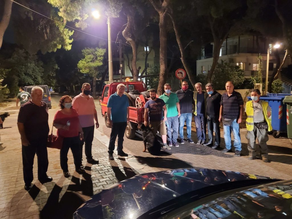 Σε διαρκή ετοιμότητα ο Δήμος Αμαρουσίου – Επισκέψεις του Δημάρχου Θ. Αμπατζόγλου στα σημεία επιτήρησης – Ξεκίνησε η συλλογή ειδών για πυροσβέστες και πυρόπληκτους πολίτες της Β. Εύβοιας 9 Σε διαρκή ετοιμότητα ο Δήμος Αμαρουσίου – Επισκέψεις του Δημάρχου Θ. Αμπατζόγλου στα σημεία επιτήρησης – Ξεκίνησε η συλλογή ειδών για πυροσβέστες και πυρόπληκτους πολίτες της Β. Εύβοιας