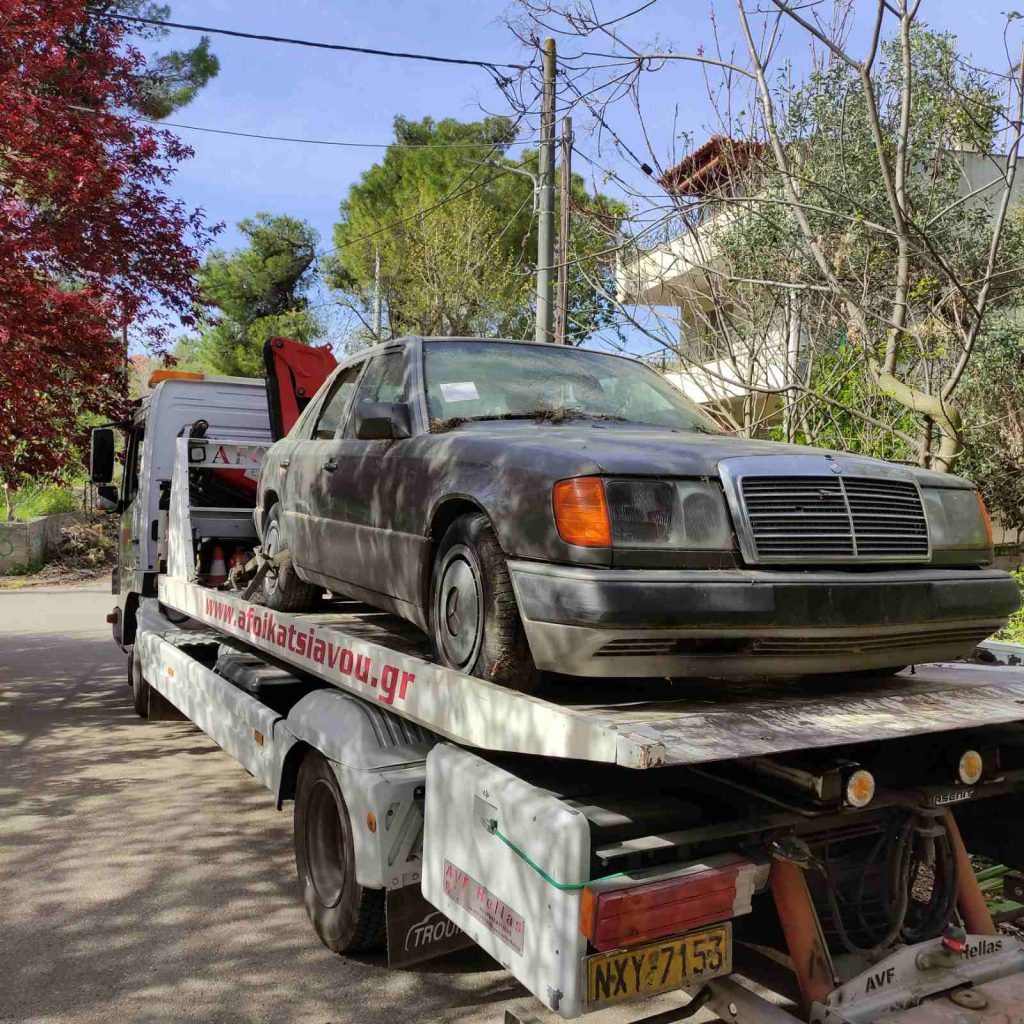 215 ΕΓΚΑΤΑΛΕΛΕΙΜΜΕΝΑ ΟΧΗΜΑΤΑ ΕΧΟΥΝ ΑΠΟΜΑΚΡΥΝΘΕΙ ΑΠΟ ΤΗΝ ΑΡΧΗ ΤΟΥ ΕΤΟΥΣ