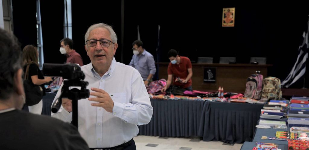 Στα χέρια των παιδιών του Αμαρουσίου βρίσκονται τα σχολικά είδη που συγκεντρώθηκαν από τη δράση του Δήμου και του ΣΚΑΙ « Όλοι Μαζί Μπορούμε»