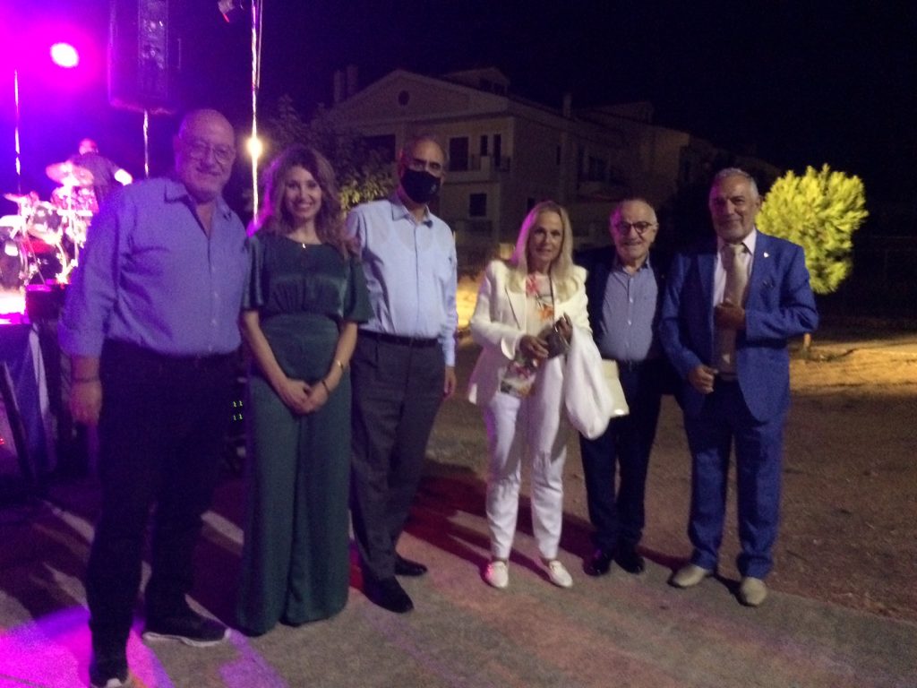 ΑΥΛΑΙΑ ΤΩΝ ΜΕΝΑΝΔΡΕΙΩΝ ΣΤΗΝ ΠΛΑΤΕΙΑ ΑΔΑΜΩΝ 3 ΑΥΛΑΙΑ ΤΩΝ ΜΕΝΑΝΔΡΕΙΩΝ ΣΤΗΝ ΠΛΑΤΕΙΑ ΑΔΑΜΩΝ