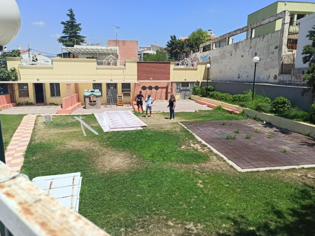 ΕΡΓΑΣΙΕΣ ΣΕ ΔΗΜΟΤΙΚΑ ΣΧΟΛΕΙΑ 10 ΕΡΓΑΣΙΕΣ ΣΕ ΔΗΜΟΤΙΚΑ ΣΧΟΛΕΙΑ