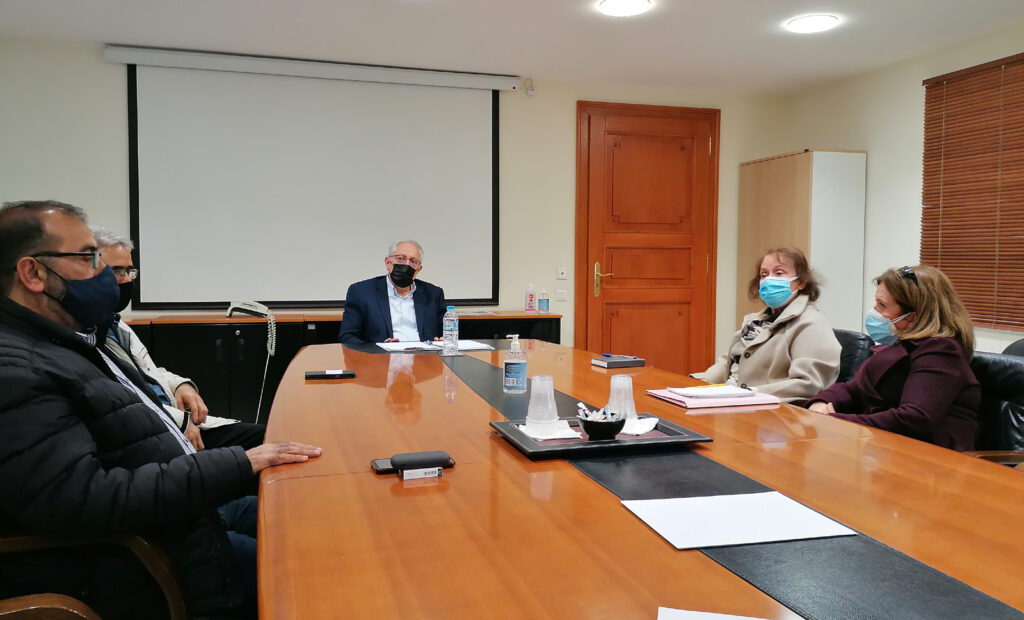 Συνάντηση του Δημάρχου Αμαρουσίου Θεόδωρου Αμπατζόγλου με τους Συλλόγους «Αναγέννηση» και «Αμαρυσία Εστία»