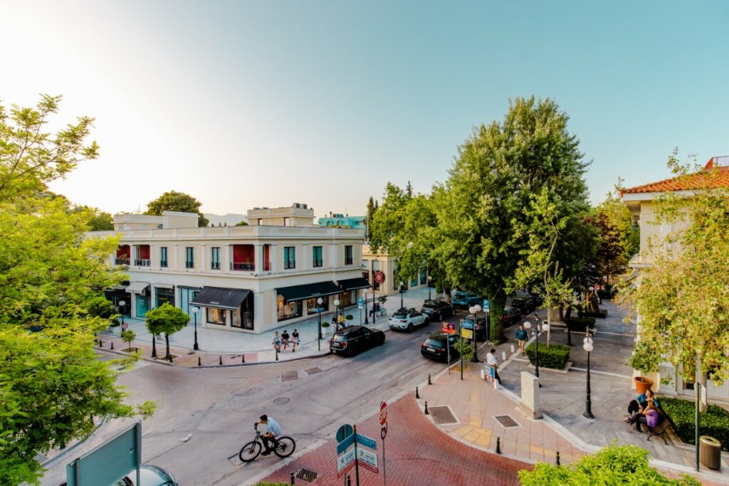 ΣΥΝΕΧΗΣ ΣΥΝΕΡΓΑΣΙΑ ΜΕ ΤΟΝ ΕΜΠΟΡΙΚΟ ΣΥΛΛΟΓΟ ΚΗΦΙΣΙΑΣ