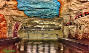 Γιάννης Ρίτσος: «Κοσμεί» το ασύλληπτο μετρό της Στοκχόλμης