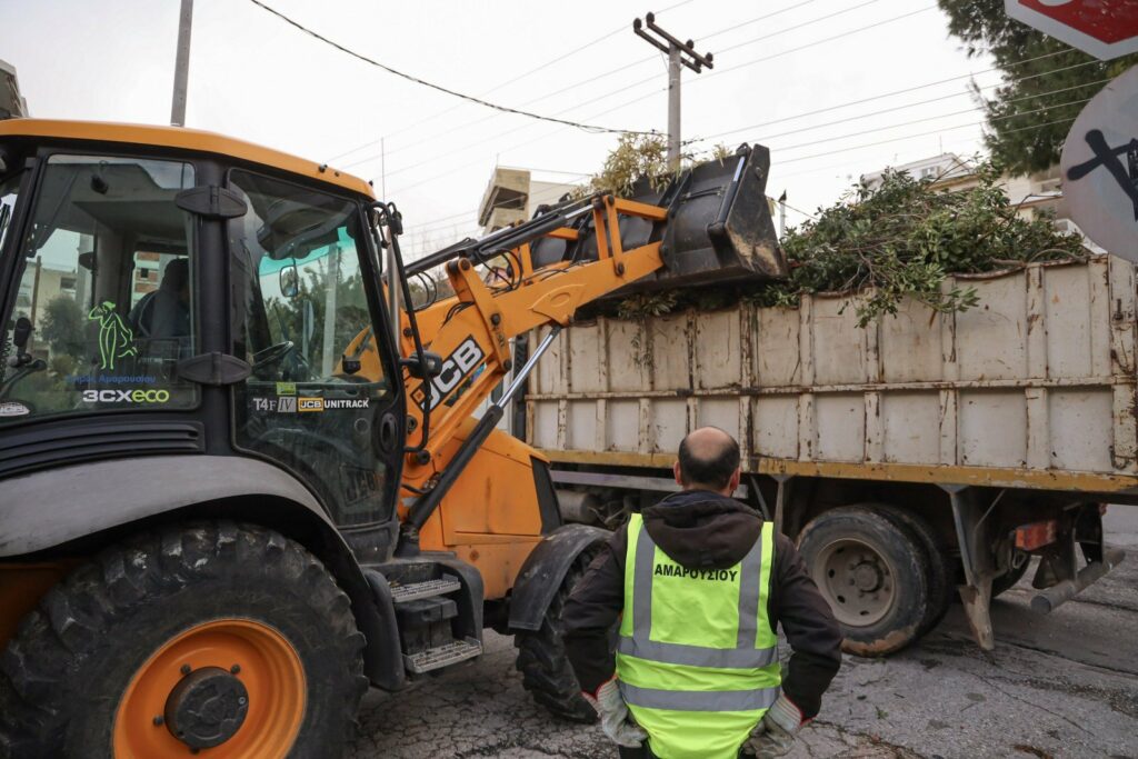 Σε εξέλιξη το έκτακτο πρόγραμμα αποκομιδής κλαδιών & ογκωδών του Δήμου Αμαρουσίου