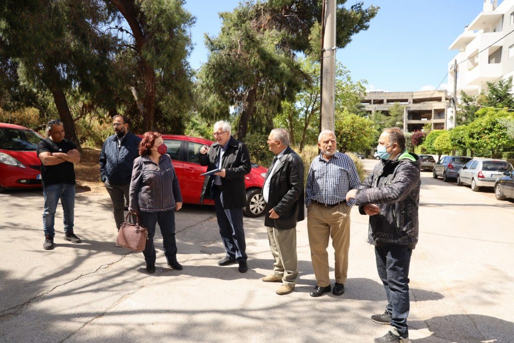 Επίσκεψη του Δημάρχου Αμαρουσίου Θεόδωρου Αμπατζόγλου στην περιοχή της Αγίας Φιλοθέης