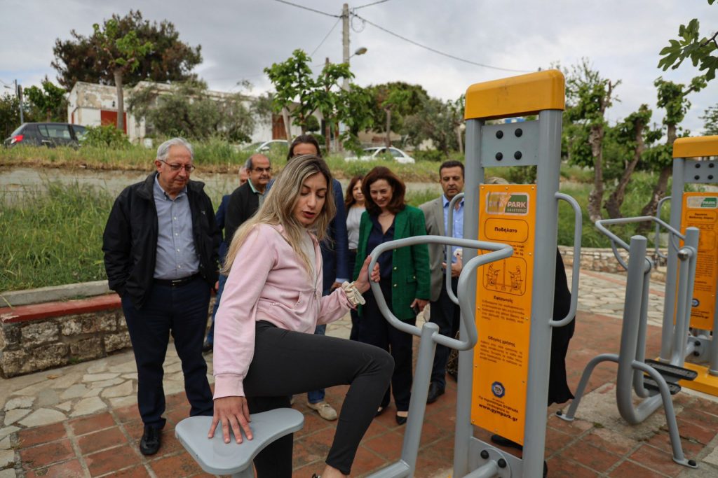 Οι γειτονιές του Δήμου Αμαρουσίου εξοπλίζονται με σύγχρονα & ασφαλή υπαίθρια όργανα άθλησης 4 Οι γειτονιές του Δήμου Αμαρουσίου εξοπλίζονται με σύγχρονα & ασφαλή υπαίθρια όργανα άθλησης