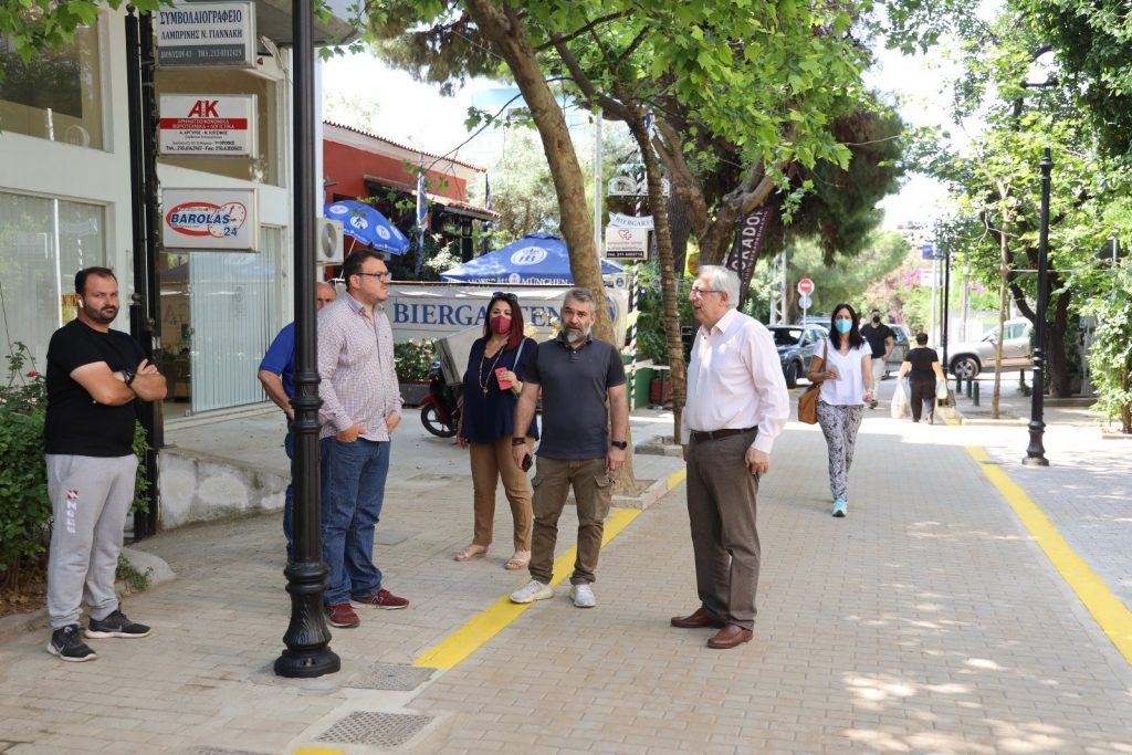 Αυτοψία του Δημάρχου Αμαρουσίου Θεόδωρου Αμπατζόγλου σε έργα ασφαλτοστρώσεων και επισκευών οδοστρωμάτων στην πόλη 4 Αυτοψία του Δημάρχου Αμαρουσίου Θεόδωρου Αμπατζόγλου σε έργα ασφαλτοστρώσεων και επισκευών οδοστρωμάτων στην πόλη
