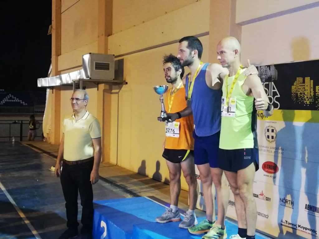 KIFISSIA RUNNERS IN THE NIGHT