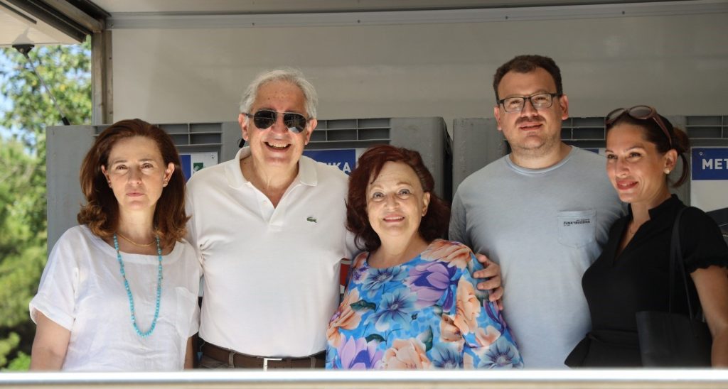 Με το σύνθημα «Καθαρίζουμε και Ανακυκλώνουμε – Εθελοντισμός στις Γειτονιές» ο Δήμος Αμαρουσίου γιόρτασε την Παγκόσμια Ημέρα Περιβάλλοντος 4 Με το σύνθημα «Καθαρίζουμε και Ανακυκλώνουμε – Εθελοντισμός στις Γειτονιές» ο Δήμος Αμαρουσίου γιόρτασε την Παγκόσμια Ημέρα Περιβάλλοντος
