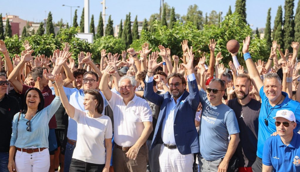 Παρουσία του Δημάρχου Αμαρουσίου Θεόδωρου Αμπατζόγλου ξεκίνησε με μεγάλη συμμετοχή κόσμου το διήμερο Τουρνουά μπάσκετ 3on3 στο ΟΑΚΑ