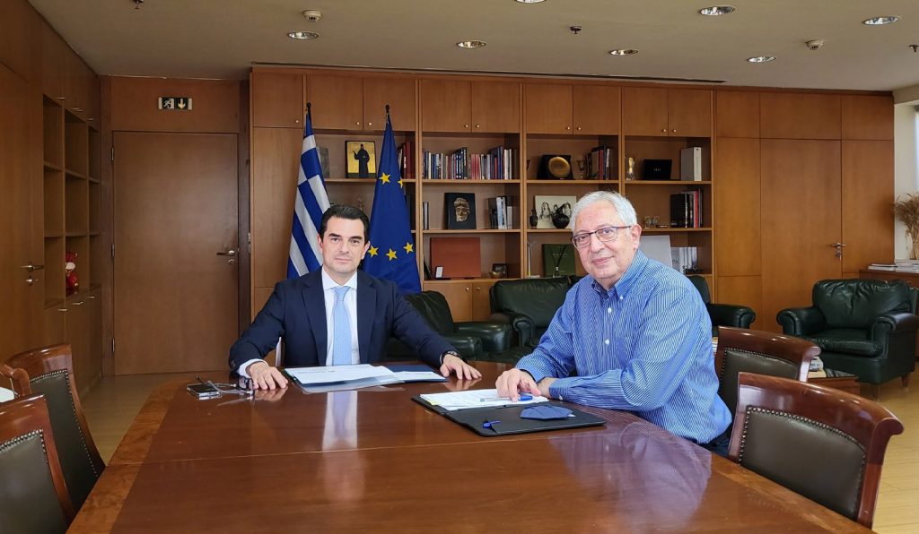 Συνάντηση του Δημάρχου Αμαρουσίου και Αντιπροέδρου του Ι.Τ.Α. Θεόδωρου Αμπατζόγλου με τον Υπουργό Περιβάλλοντος και Ενέργειας Κώστα Σκρέκα 4 Συνάντηση του Δημάρχου Αμαρουσίου και Αντιπροέδρου του Ι.Τ.Α. Θεόδωρου Αμπατζόγλου με τον Υπουργό Περιβάλλοντος και Ενέργειας Κώστα Σκρέκα