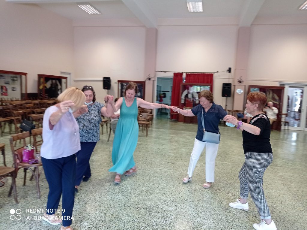 Τα ΚΑΠΗ ξανανοίγουν και ξεφαντώνουν!