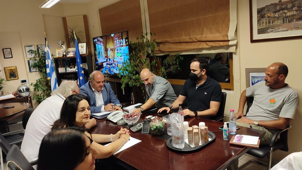 Στενή συνεργασία και από κοινού λήψη μέτρων για να αποτραπούν οι βανδαλισμοί και οι δολιοφθορές στο Γυμνάσιο Άνοιξης και άλλα δημοτικά κτίρια