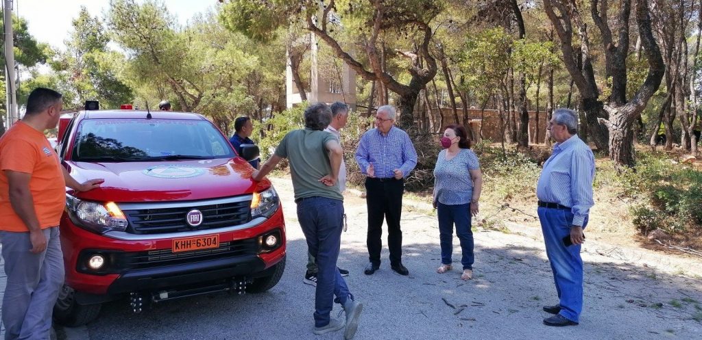 Με αμείωτους ρυθμούς συνεχίζονται οι καθαρισμοί κοινόχρηστων χώρων και η συντήρηση πρασίνου στο Δήμο Αμαρουσίου – Σε επιφυλακή οι δυνάμεις Πολιτικής Προστασίας