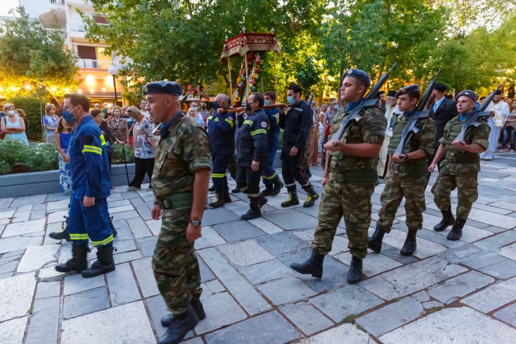 ΜΕ ΛΑΜΠΡΟΤΗΤΑ Ο ΕΟΡΤΑΣΜΟΣ ΤΗΣ ΜΕΤΑΜΟΡΦΩΣΕΩΣ ΤΟΥ ΣΩΤΗΡΟΣ ΣΤΟ ΚΕΦΑΛΑΡΙ