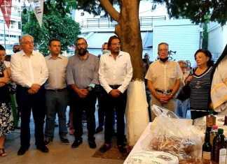 Παρουσία του Δημάρχου Αμαρουσίου Θ. Αμπατζόγλου ο εορτασμός της Μεταμόρφωσης του Σωτήρος στο ομώνυμο παρεκκλήσι της πλατείας Αγίας Λαύρας