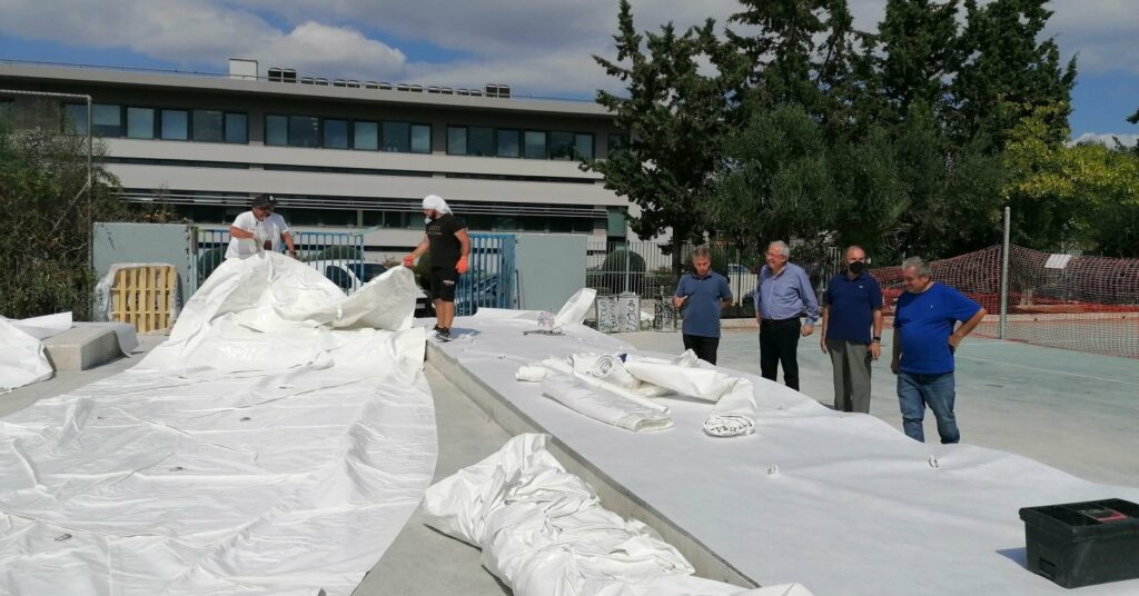 Νεότερη αυτοψία του Δημάρχου Αμαρουσίου Θεόδωρου Αμπατζόγλου στο έργο κατασκευής κλειστού γηπέδου μπάσκετ – τύπου λυόμενου στεγάστρου – στο 4ο Γενικό Λύκειο Αμαρουσίου «Ζεκάκειο»