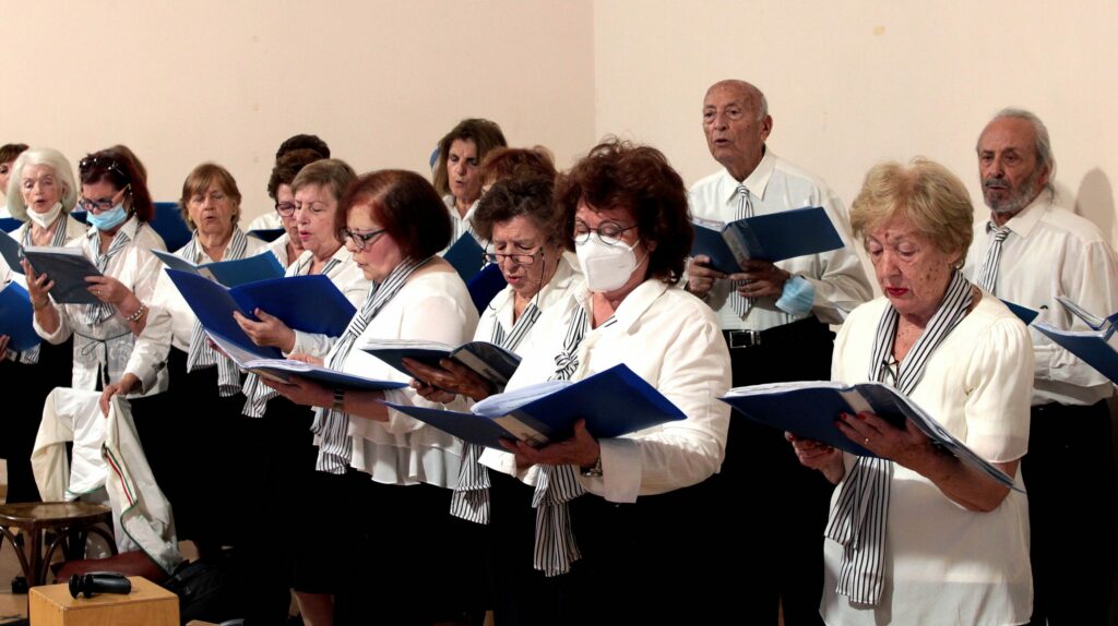Ένα νέο δυναμικό ξεκίνημα για την Χορωδία 60+ του Δήμου Χαλανδρίου – Πώς θα γίνετε μέλος 3 Ένα νέο δυναμικό ξεκίνημα για την Χορωδία 60+ του Δήμου Χαλανδρίου – Πώς θα γίνετε μέλος
