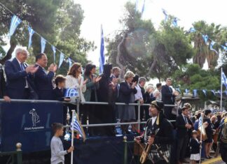 Με ιδιαίτερη λαμπρότητα και απόδοση τιμών στους ήρωες του ’40 το Μαρούσι γιόρτασε την Εθνική Επέτειο της 28ης Οκτωβρίου