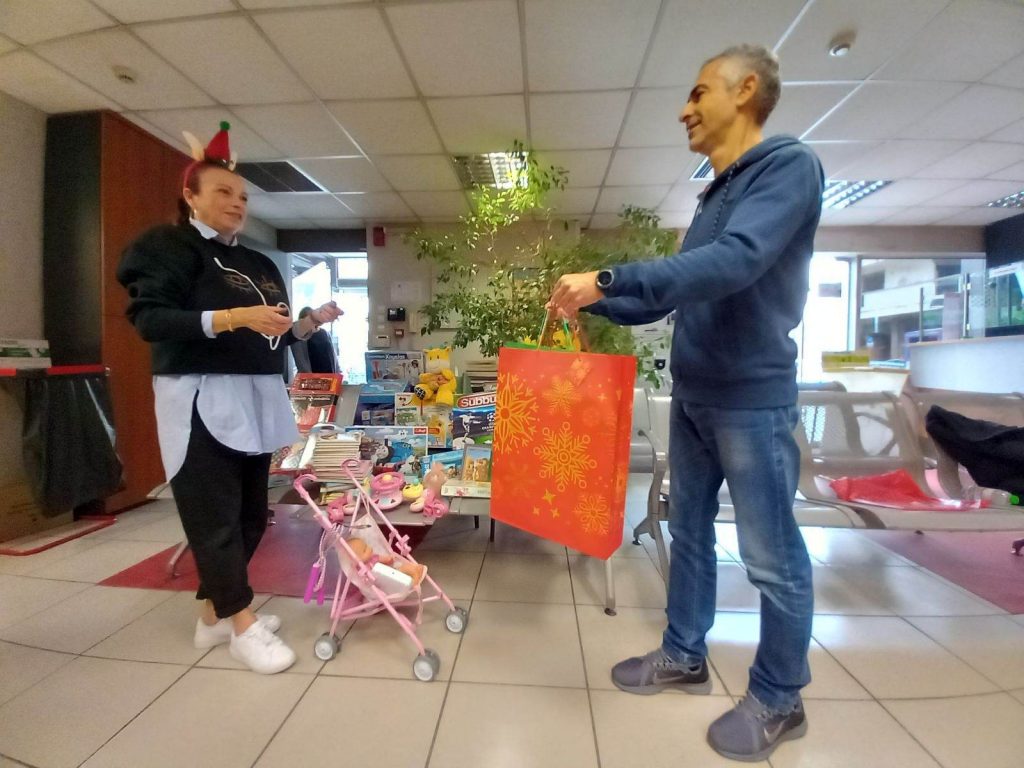 Κανένα παιδί χωρίς χριστουγεννιάτικο δώρο, γιατί όλοι μαζί μπορούμε!