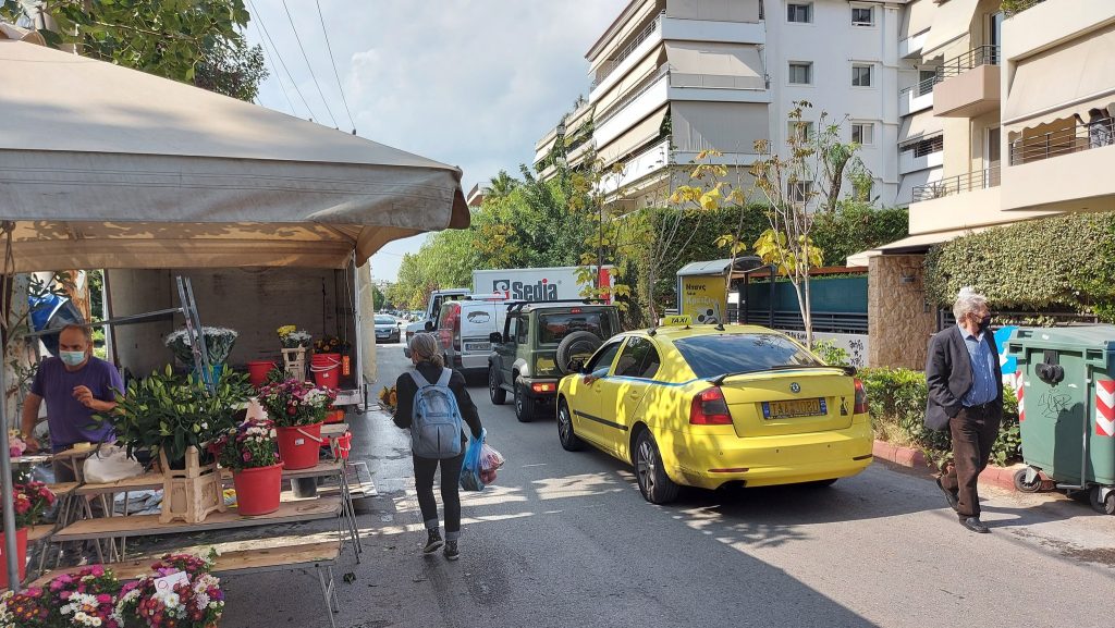 Σύλλογος Κατοίκων Πολυδρόσου: Διαμαρτυρία για την λειτουργία της λαϊκής αγοράς σε οδούς «εντελώς ακατάλληλες, στενές, χωρίς υποδομές αποχετεύσεων ομβρίων» 3 Σύλλογος Κατοίκων Πολυδρόσου: Διαμαρτυρία για την λειτουργία της λαϊκής αγοράς σε οδούς «εντελώς ακατάλληλες, στενές, χωρίς υποδομές αποχετεύσεων ομβρίων»