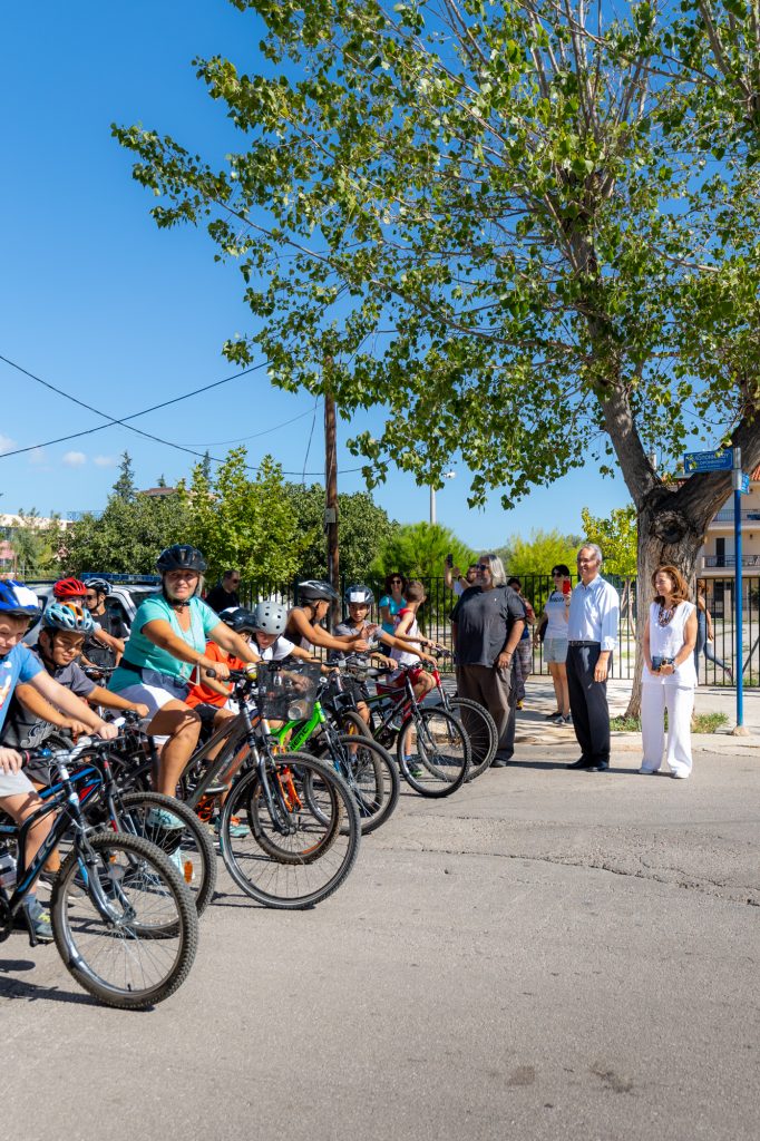 ΠΟΔΗΛΑΤΑΔΑ ΣΤΙΣ ΑΔΑΜΕΣ